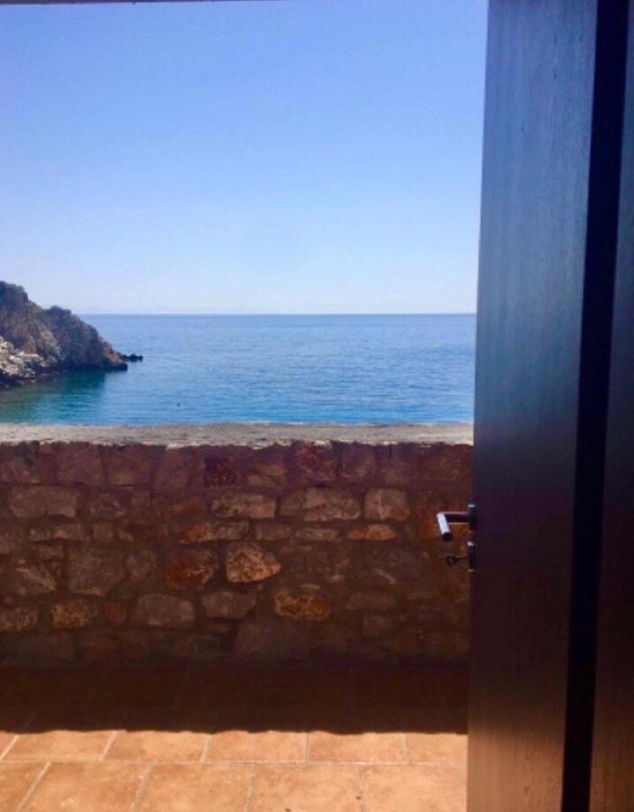 Lalloudes Seaside Accommodation Exo Nimfion Экстерьер фото